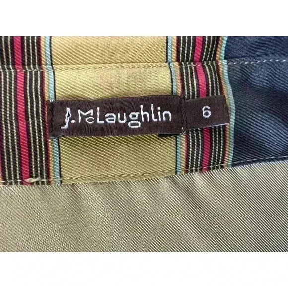 J.McLaughlin 100% Silk Shirt Blouse Size 6 Striped Button Up. 236 - Picture 2 of 3